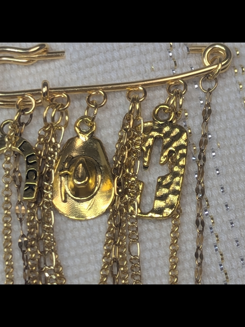 Charm Safety Pin Brooch Western Cowgirl Statement Pin Dangle Chain Brooch - Picture 5 of 8